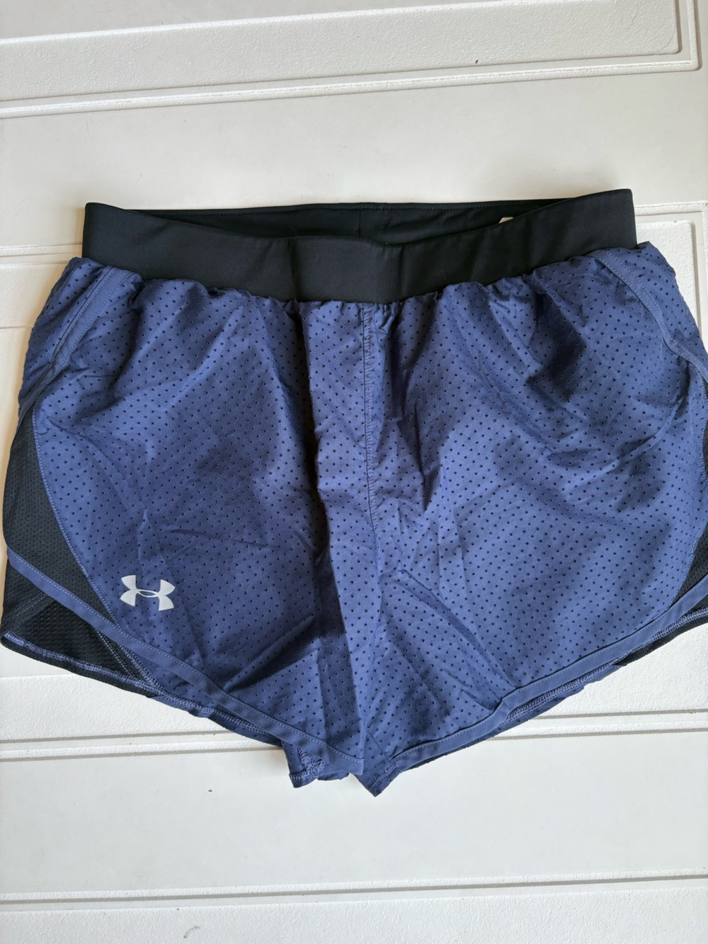 Under Armour Women’s Running Shorts Heat Gear Size Small